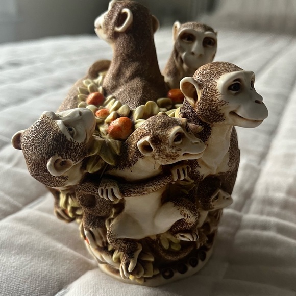 Monkeys! Harmony Kingdom - Picture 4 of 4